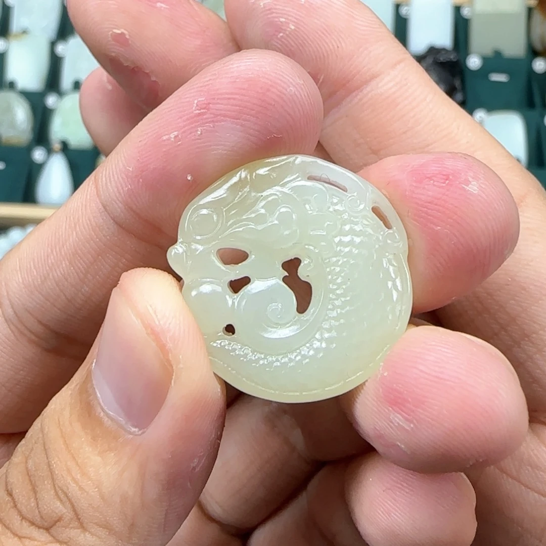 和田玉挂件未镶嵌