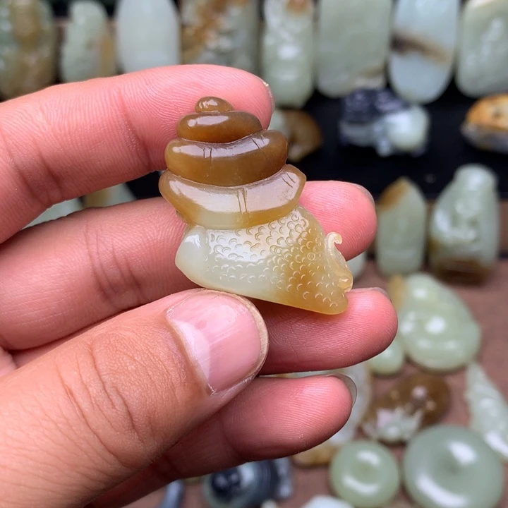 和田玉（糖玉）未镶嵌颈饰