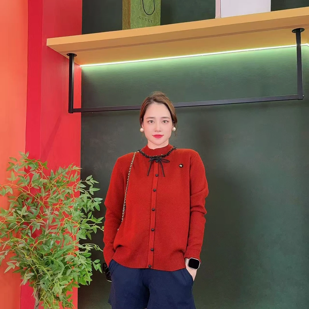 9735多金大码气质减龄上衣早秋季长袖女装设计女