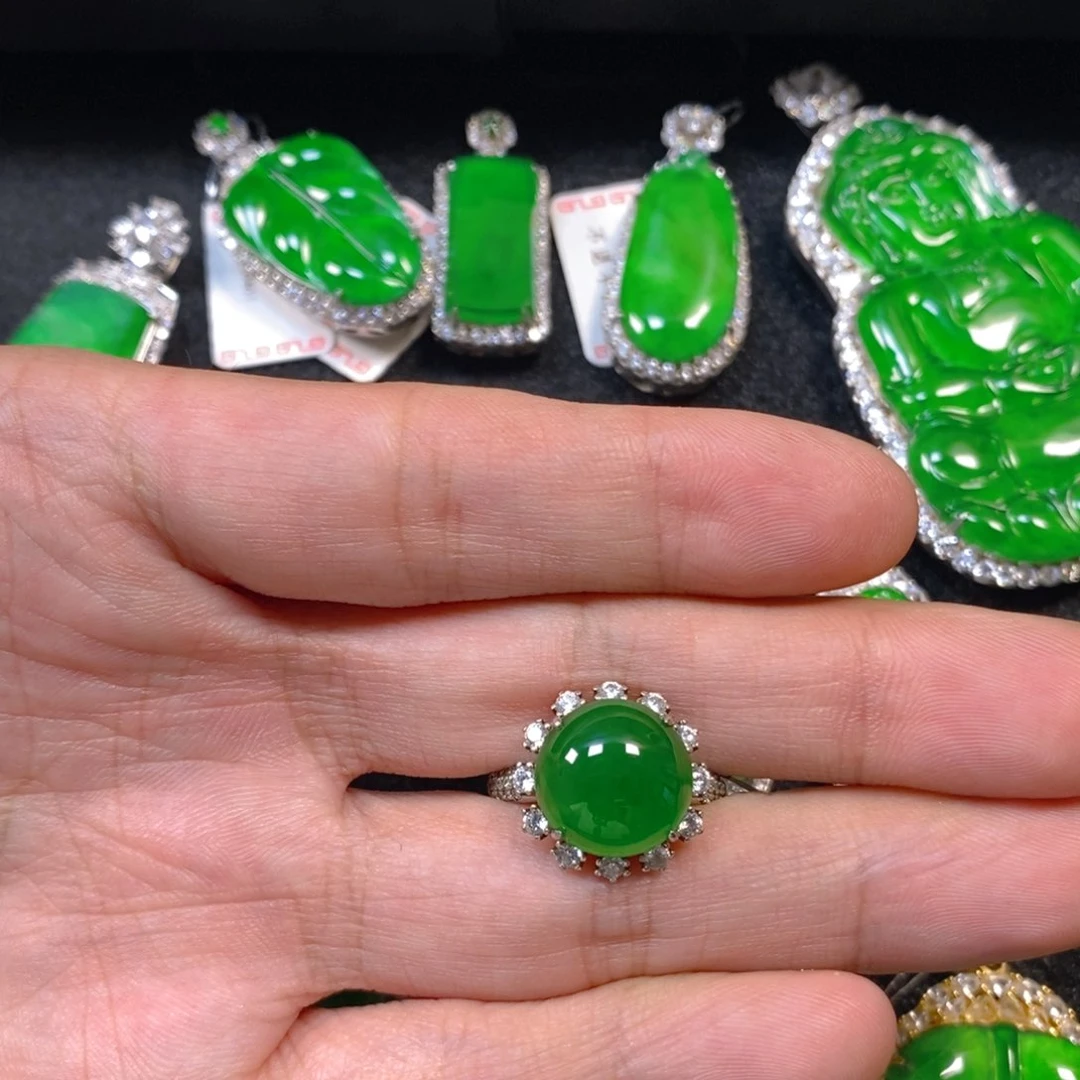 颈饰银S925镶嵌翡翠蛋面戒指