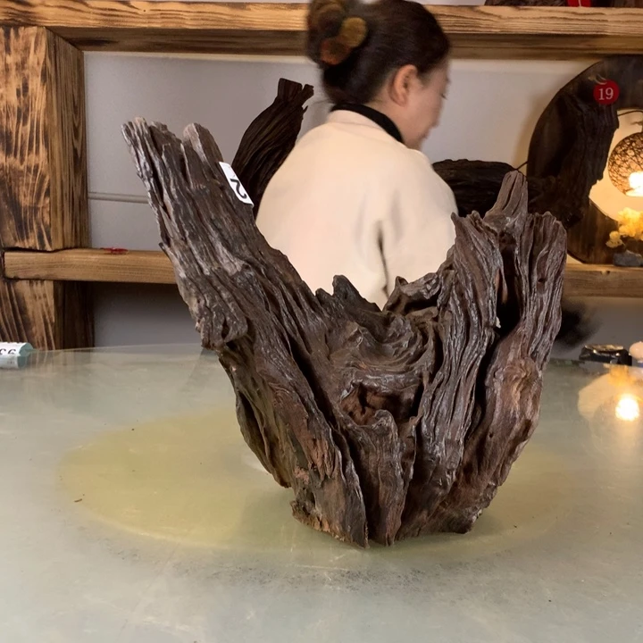 叶***子天然的云南紫柚木会黄水