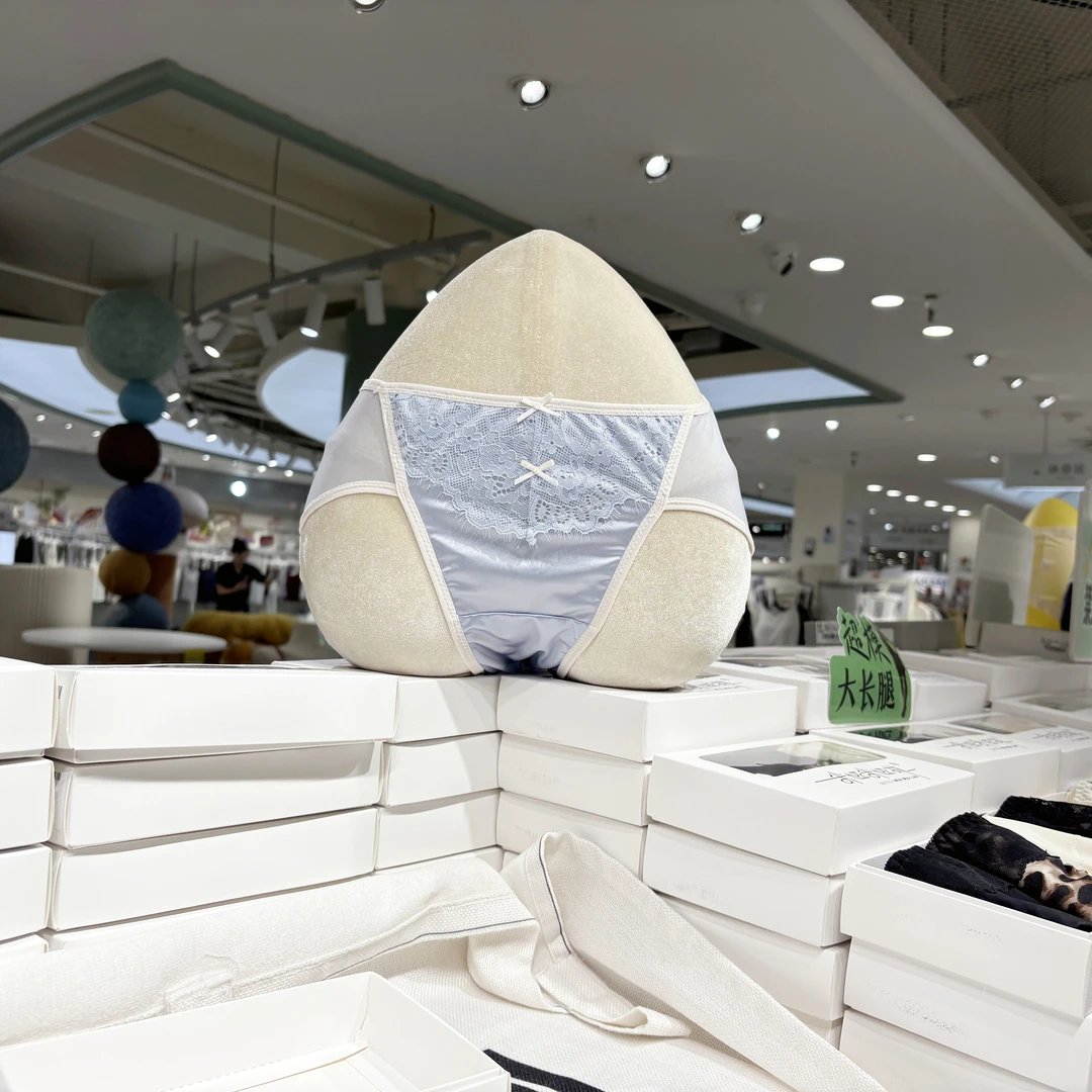 低腰性感新款蕾丝女士夏季内裤轻奢透气亲肤