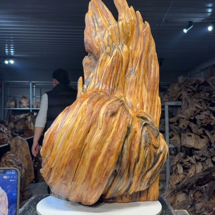 木伊****厂王一刀琥珀木102