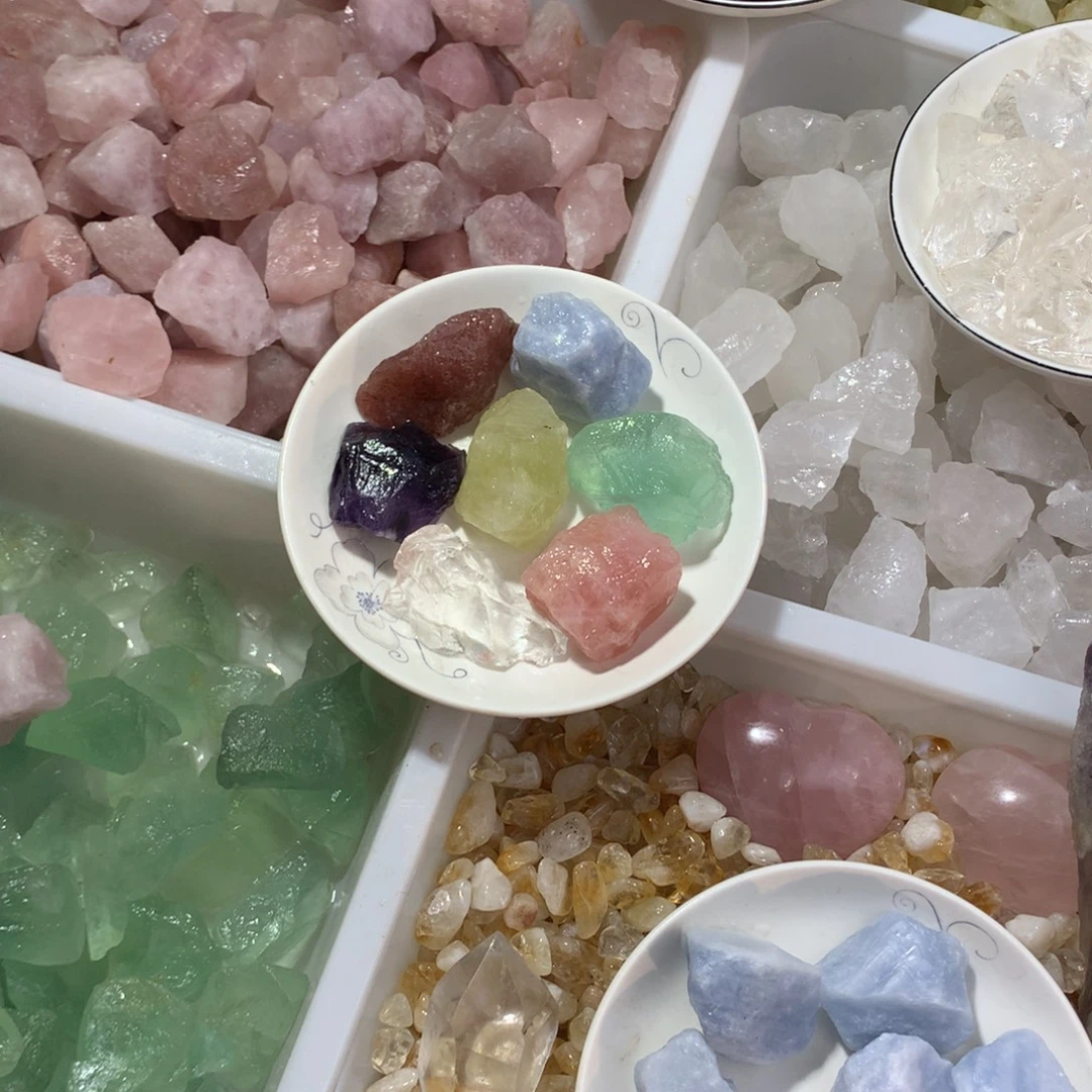 甜***桃水晶未镶嵌珠宝半成品天然