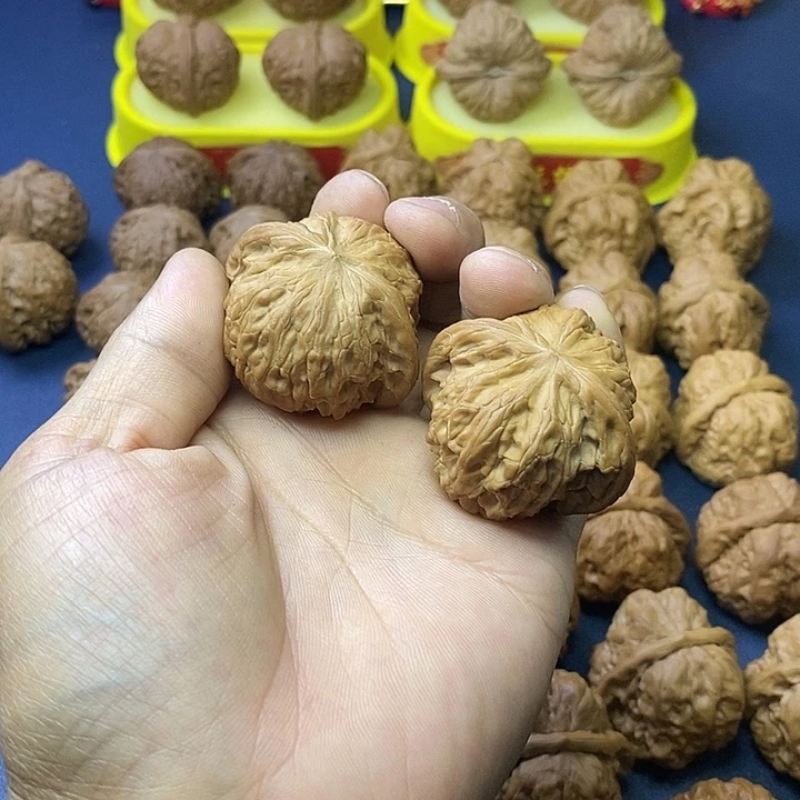 文玩核桃把件磨盘