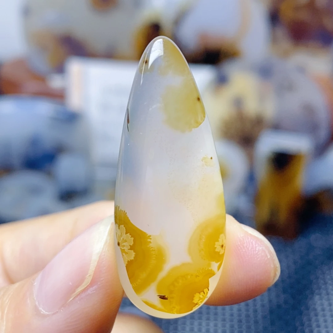 玛瑙/玉髓未镶嵌珠宝奇石