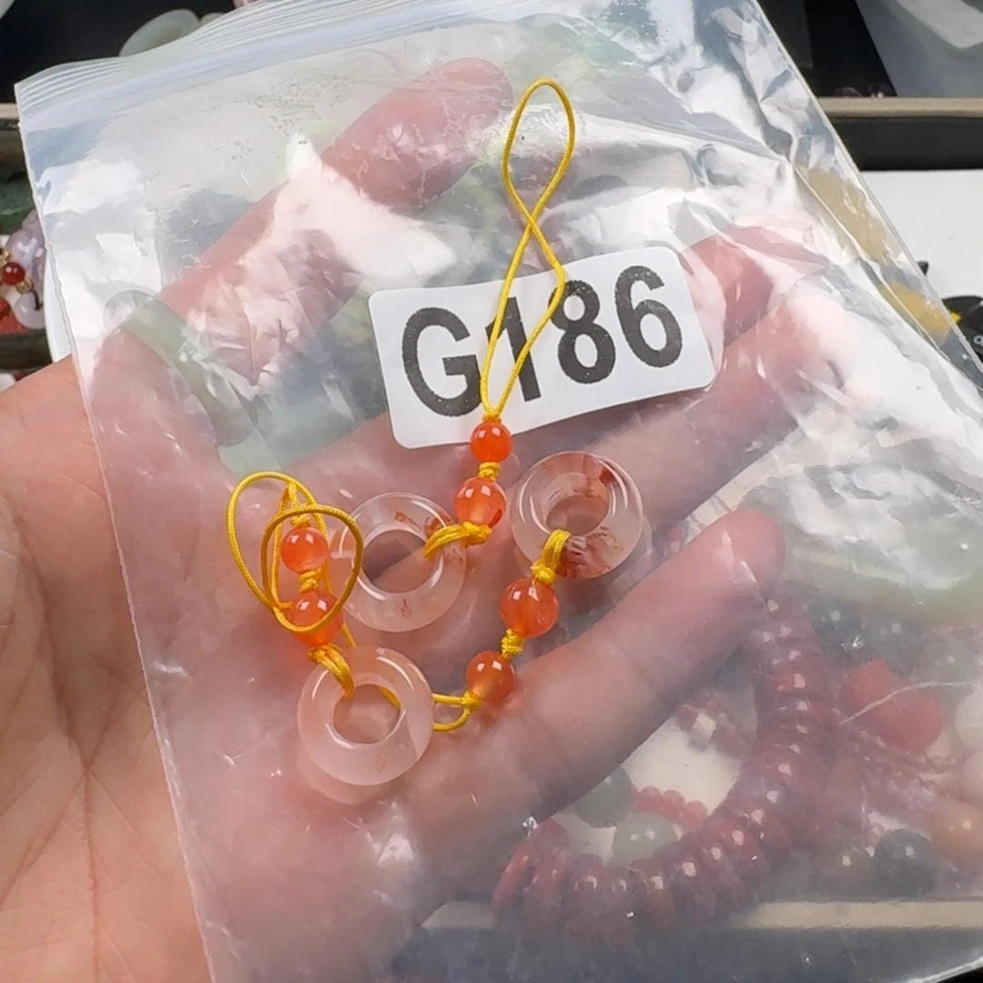南红玛瑙未镶嵌珠宝奇石