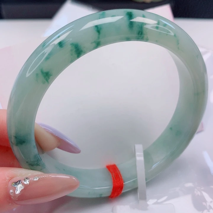 翡翠未镶嵌手镯61圈