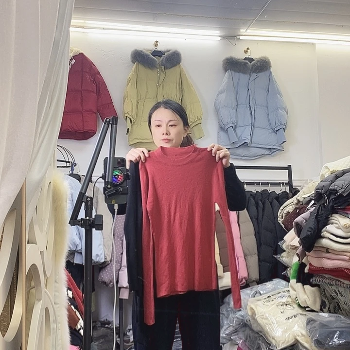 特价圆领毛衣红色黑色