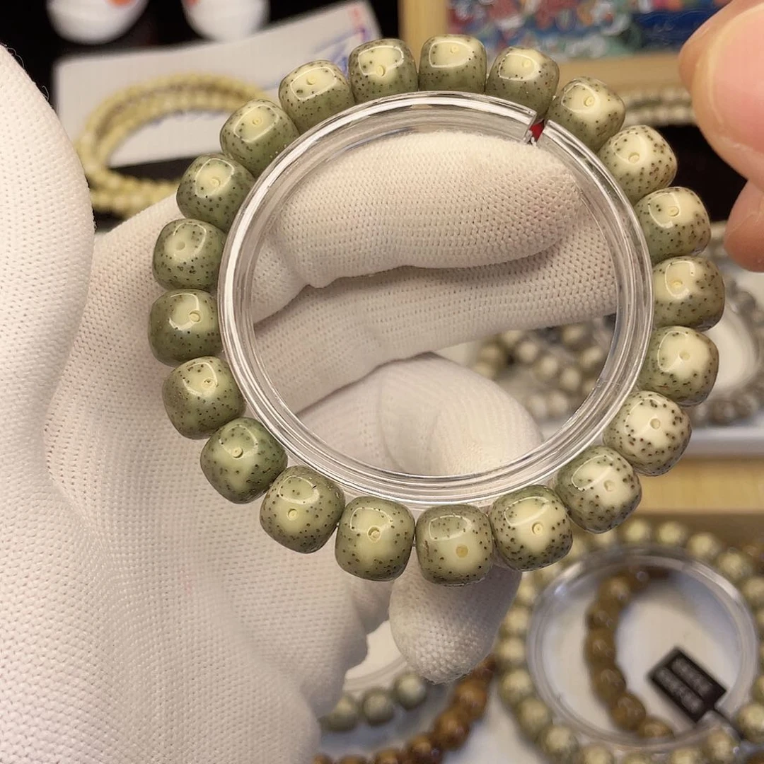 吊坠星月菩提7412