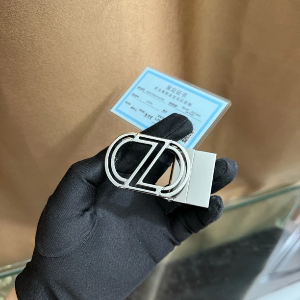 新款男士皮带扣Z字母配件无皮腰带扣卡扣裤带头3.4替换扣3.5高档