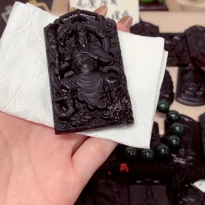 咸***。天然a货钢琴黑挂件