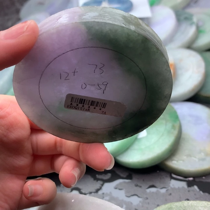 定制翡翠未镶嵌手镯