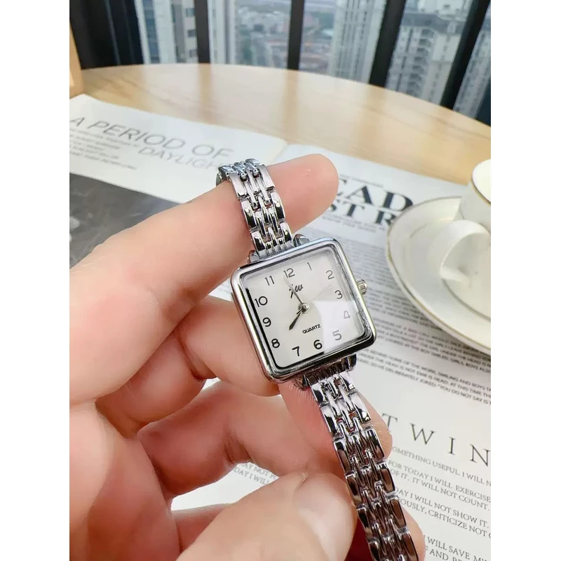 方形轻奢女士手表简约气质复古设计石英腕表JW2222