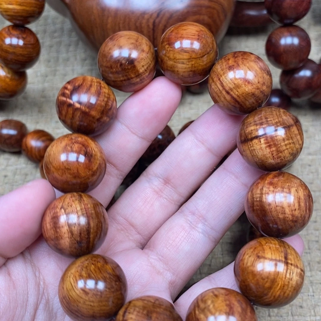 l***m黄花梨/降香黄檀2.0手串