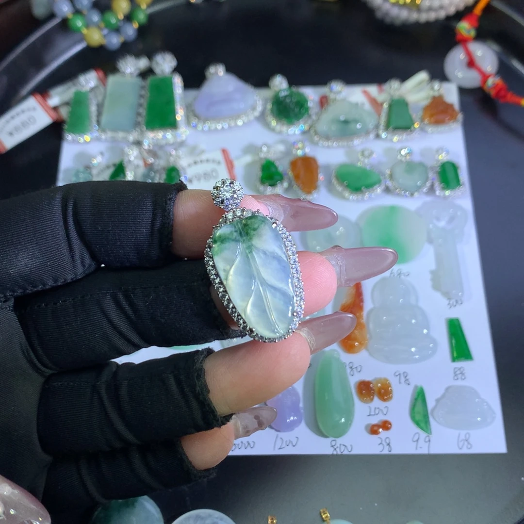 翡翠银S925镶嵌吊坠(不含链)飘花叶