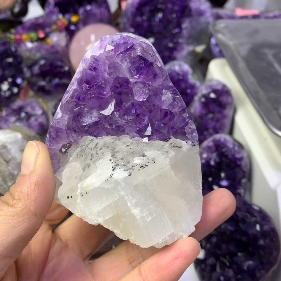 郜***宝大型摆件（非配饰）紫晶未镶嵌