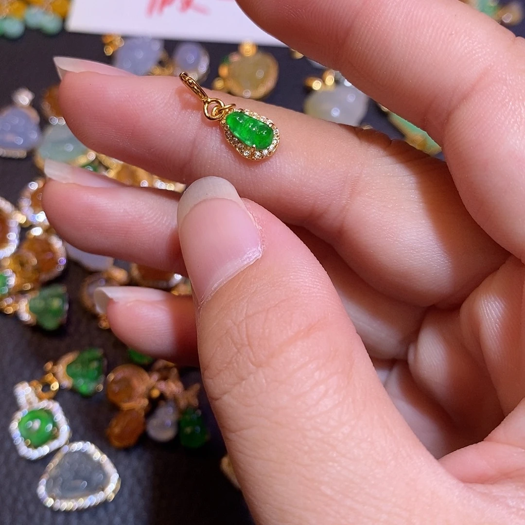 翡翠银S925镶嵌颈饰