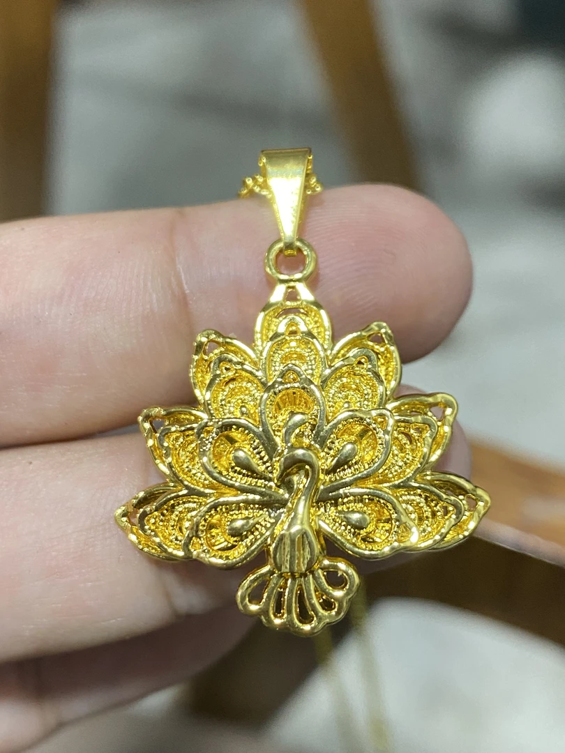 A716 金色精工 孔雀开屏项链