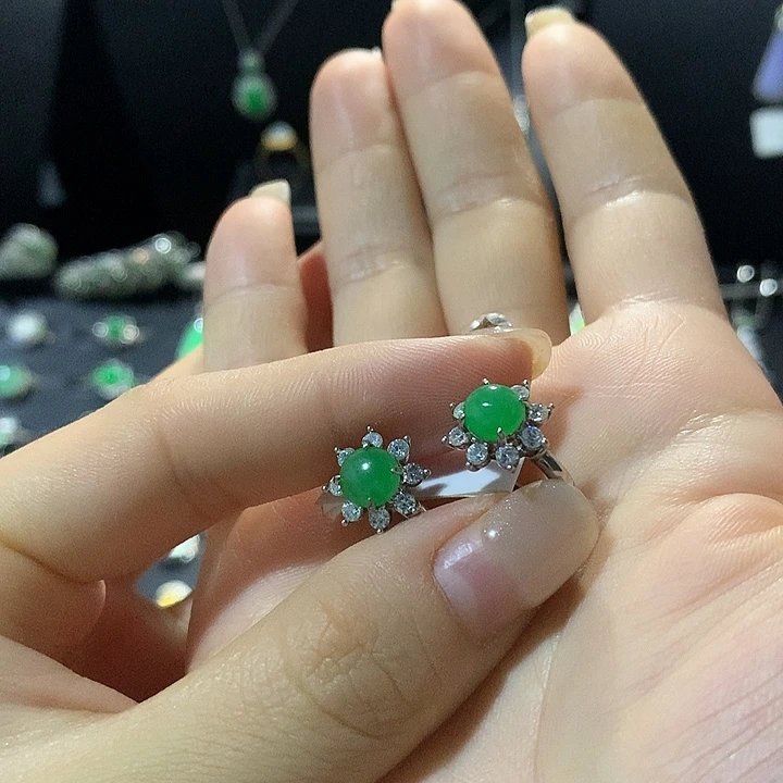 银S925镶嵌翡翠耳饰