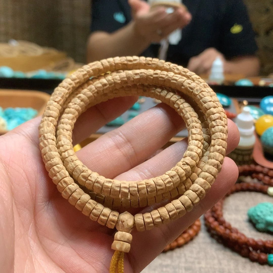 贝***塔吊坠柏香籽/百香籽热振顶工顺纹毕业药片