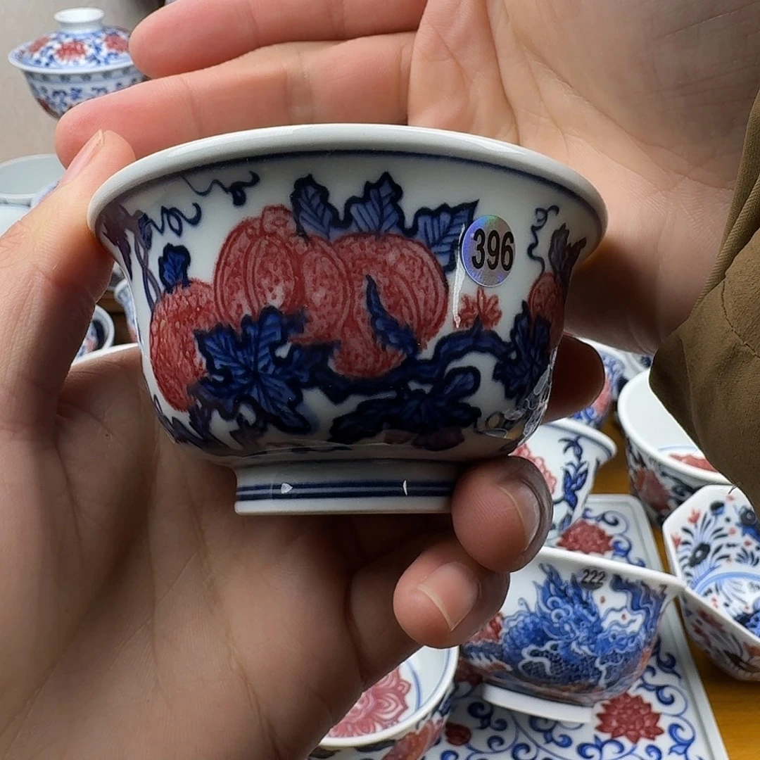 青花釉里红压手杯