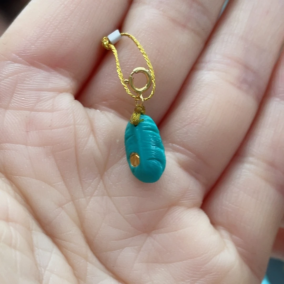 绿松石颈饰未镶嵌