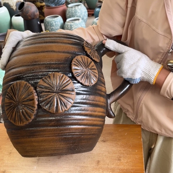 无孔 高30 口18。