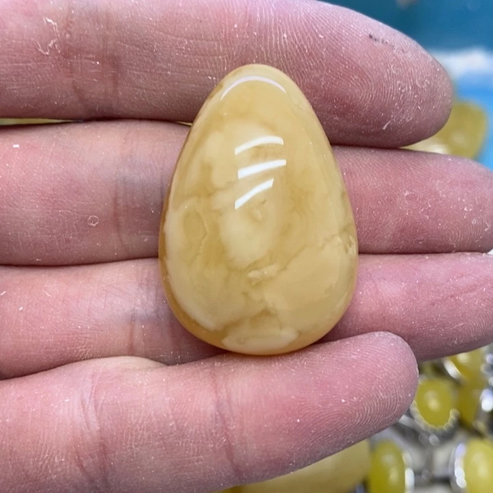 蜜蜡裸石未镶嵌吊坠