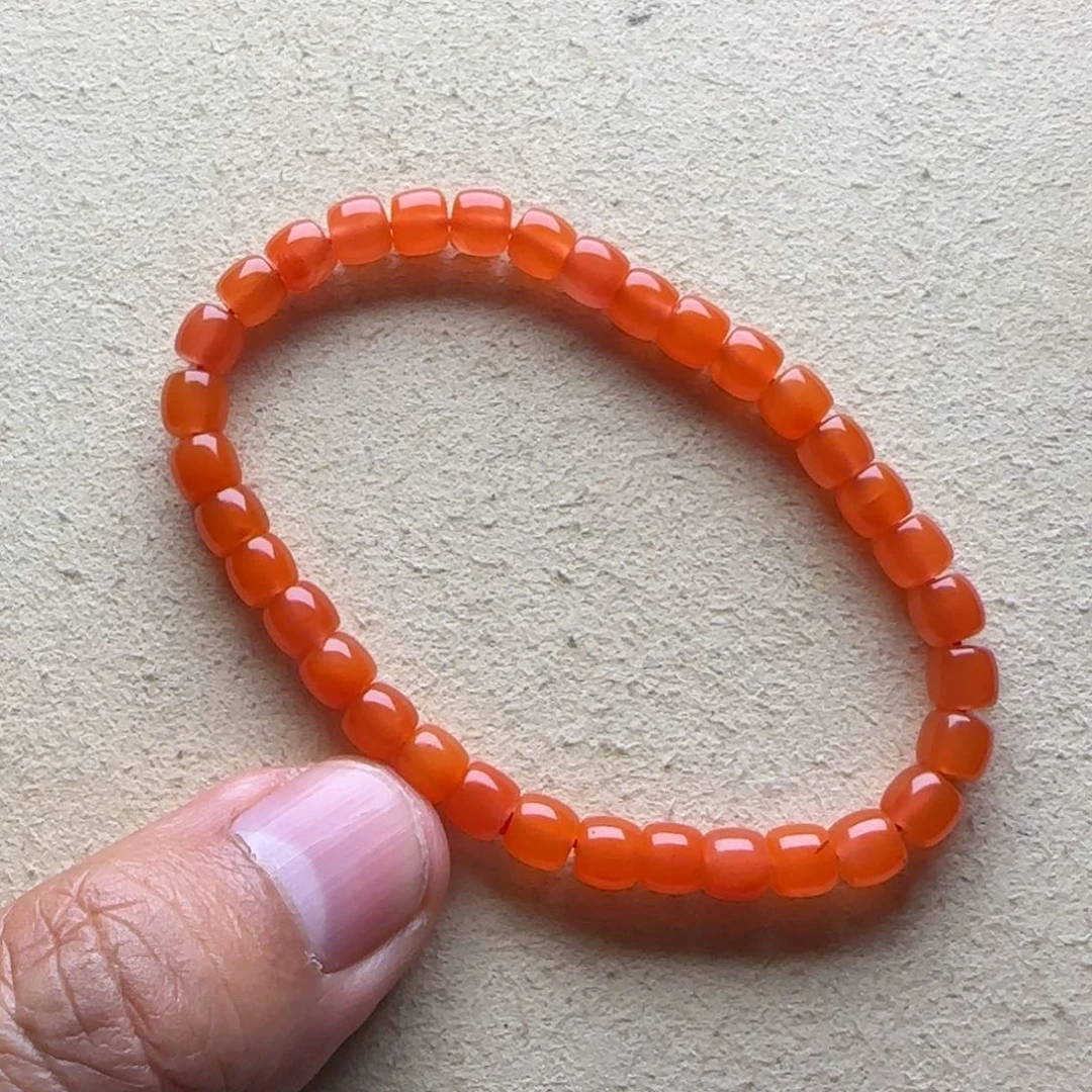 南红玛瑙未镶嵌手链5.7mm大黑洞直切