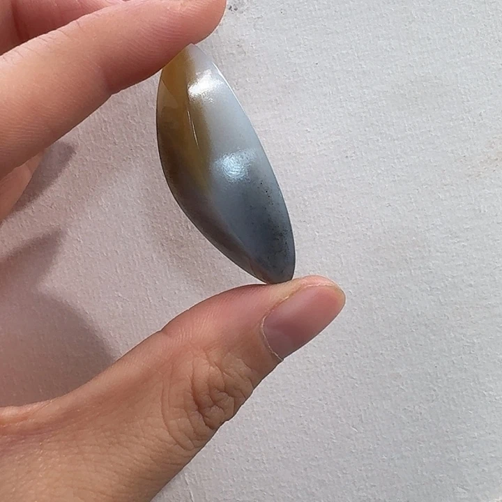 和田玉未镶嵌颈饰楼兰三色982