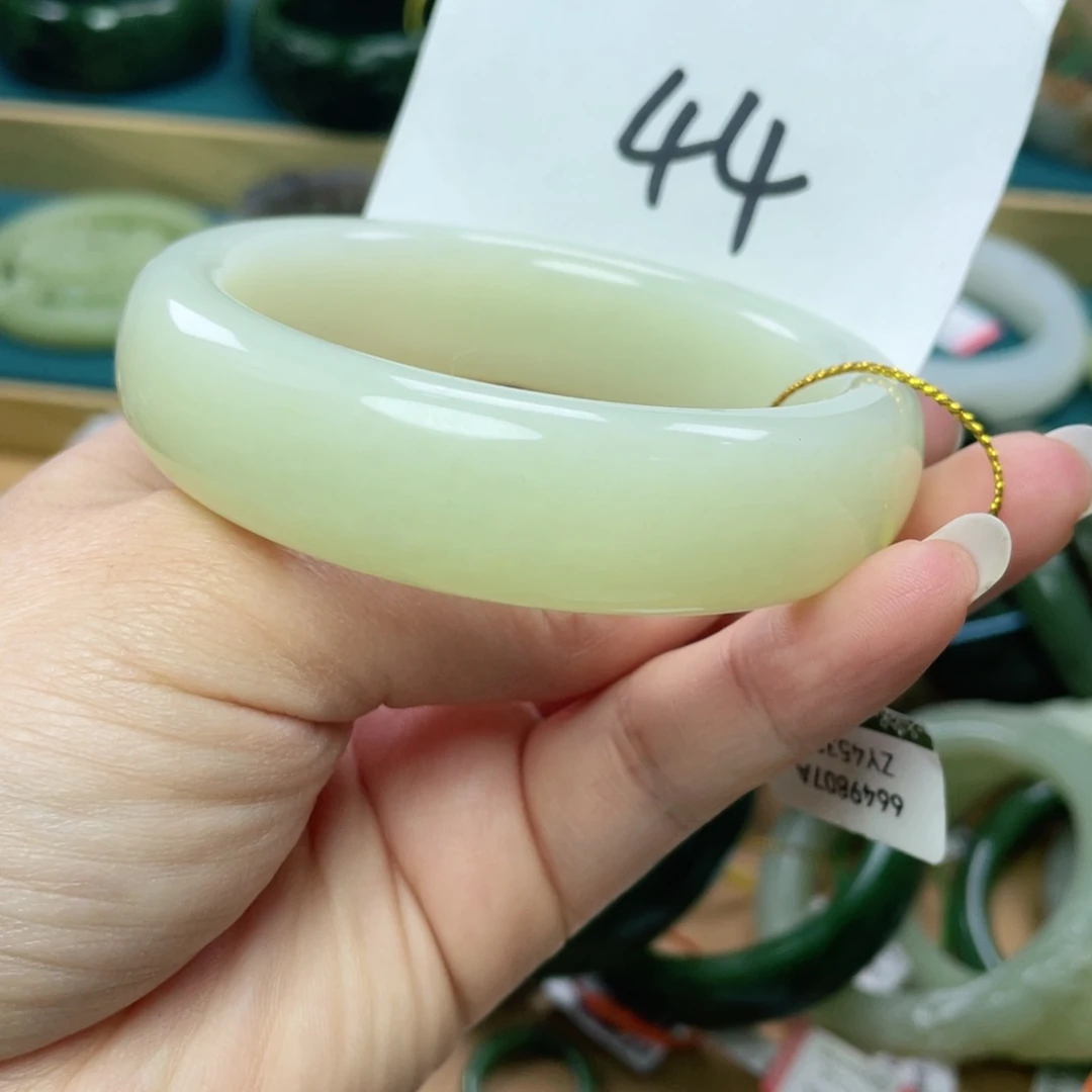 未镶嵌手镯和田玉圈口59