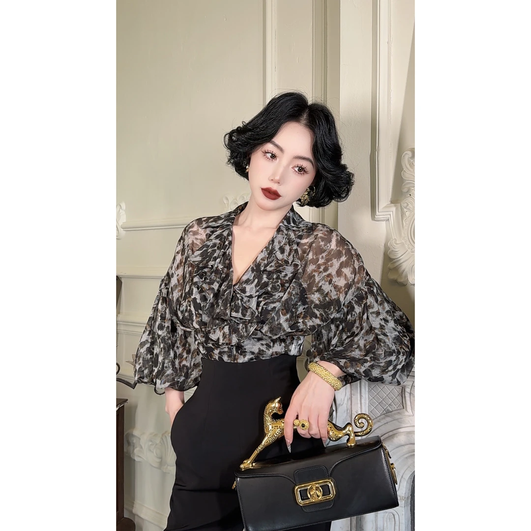 LYXJ【塞勒洛斯】秋季肌理雪纺透气上衣11322