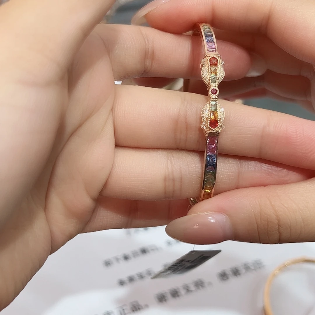 蓝宝石手镯18K金镶嵌