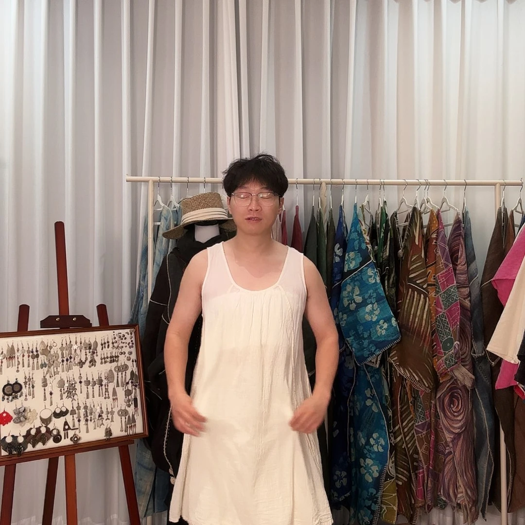 沉***影蚕丝亚麻手工编织工艺上衣