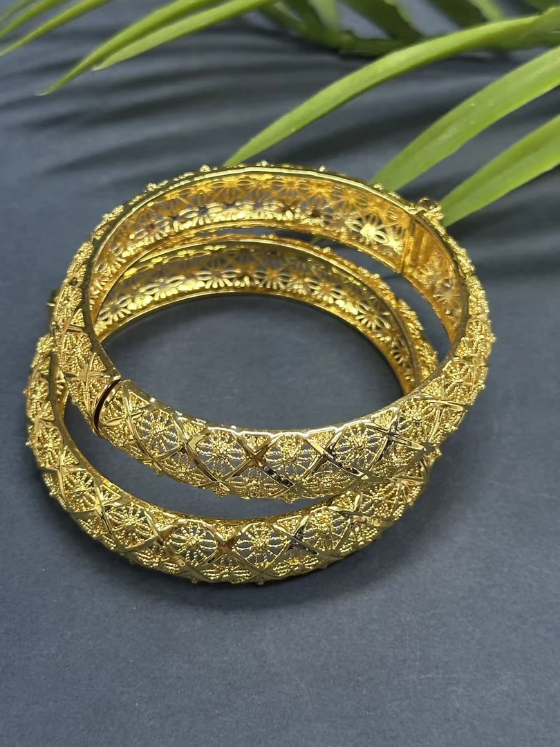 D535 贵气精致手镯（多样性发一件）