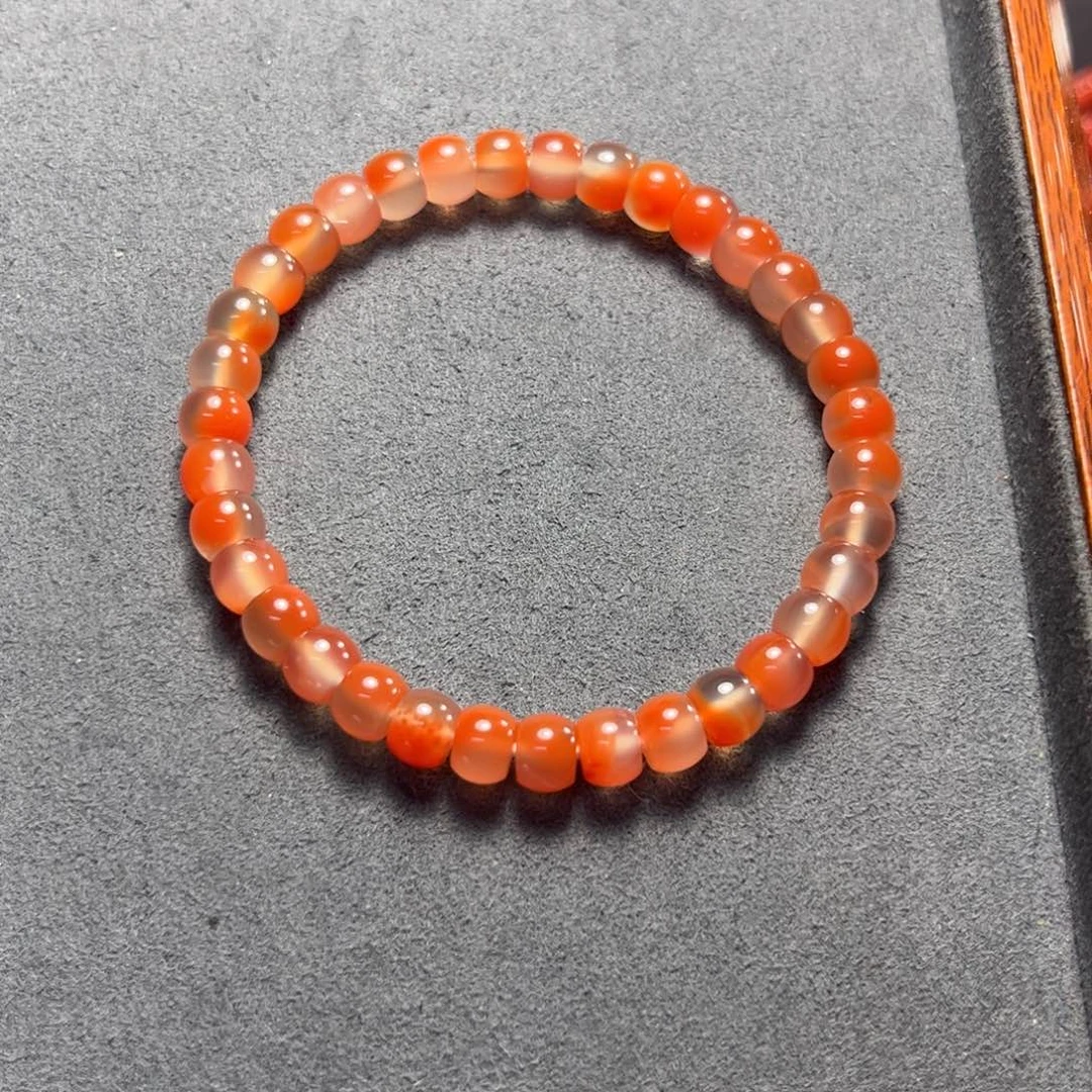南红玛瑙冰飘老型手串尺寸6.7未镶嵌