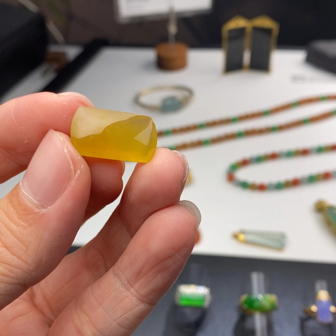 定制翡翠未镶嵌包工