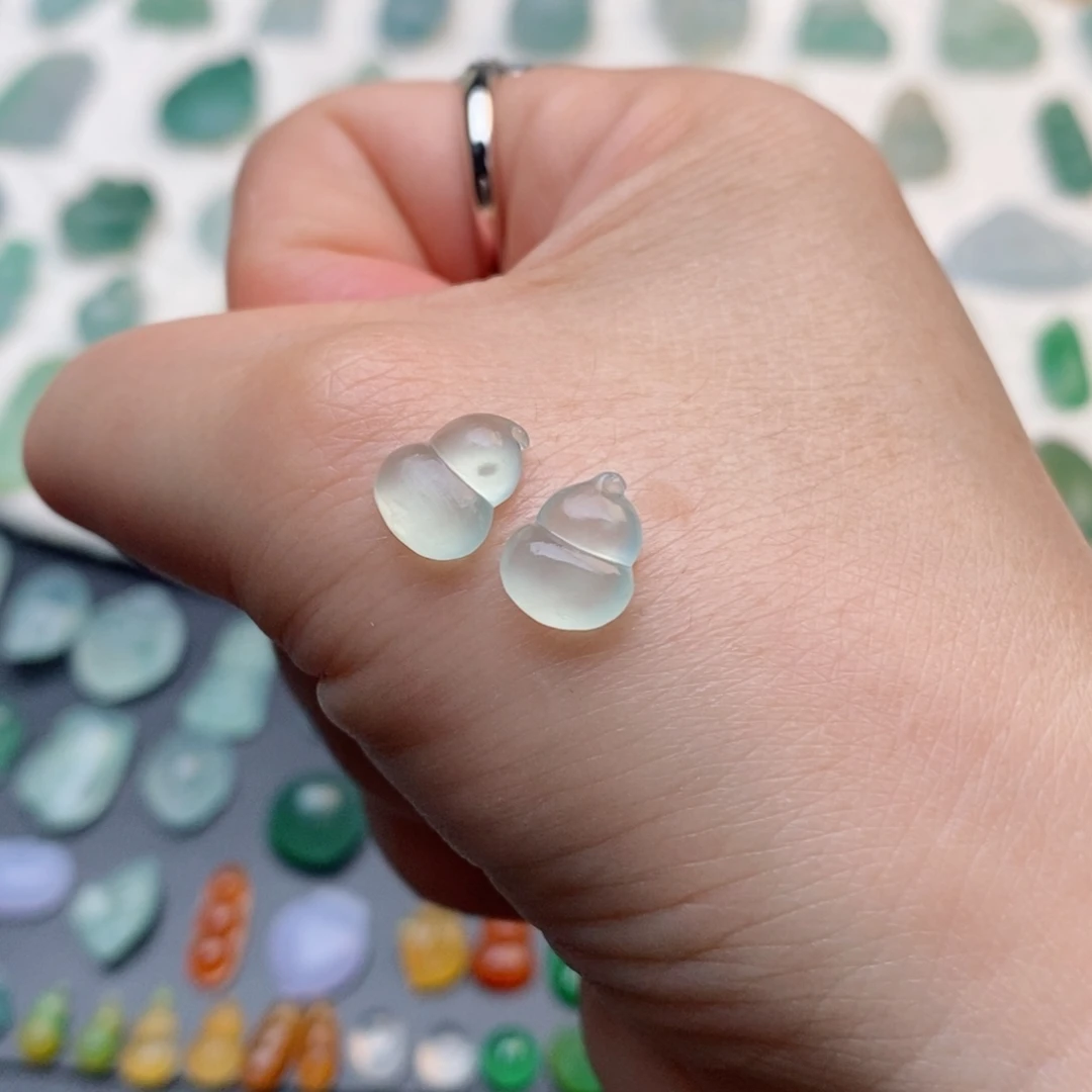 定制翡翠未镶嵌葫芦