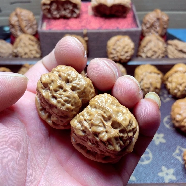 文玩核桃把件蛤蟆头