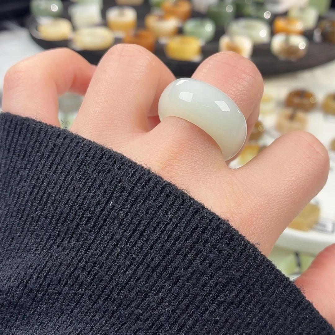 和田玉未镶嵌戒指S57俄白馒头18.3