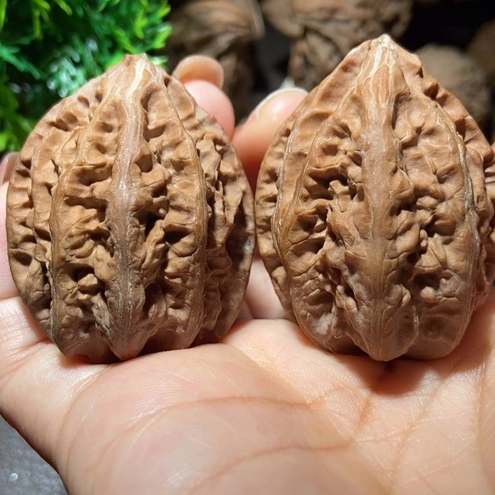 把件文玩核桃东北楸子小雪3