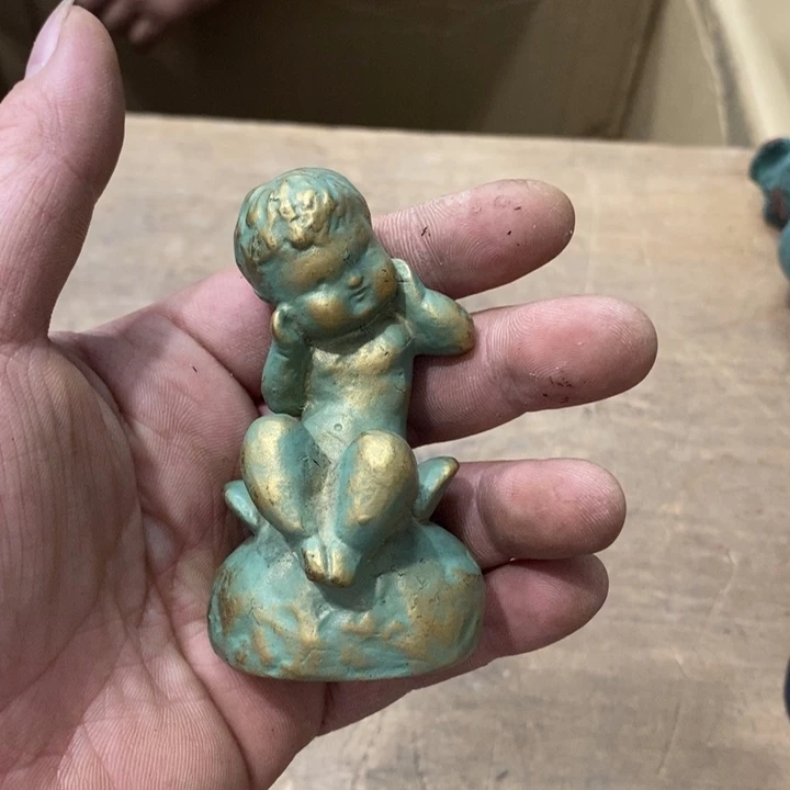 中古品有微瑕，谨慎入手