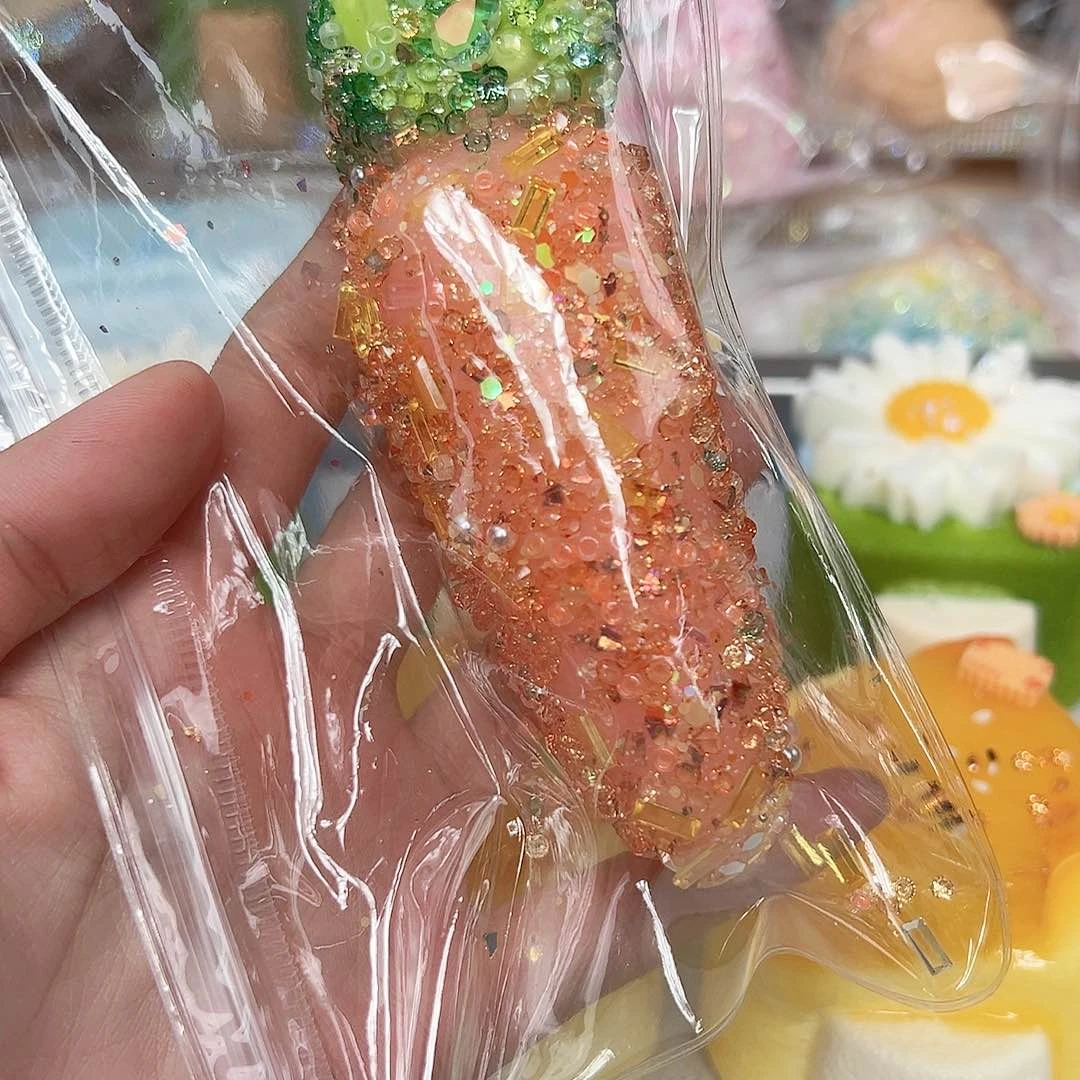 硅胶夜光满钻萝卜一根