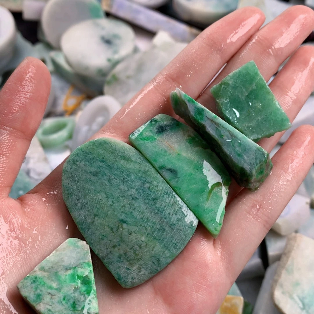 裸石翡翠珂****枚