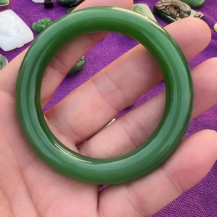 和田玉（碧玉）未镶嵌手镯