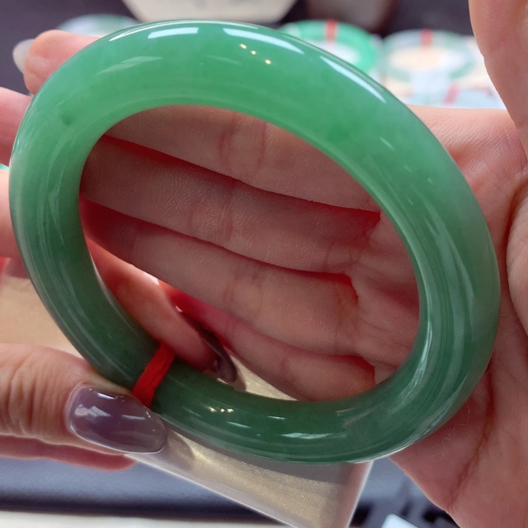 翡翠手镯未镶嵌圆条33（32号）