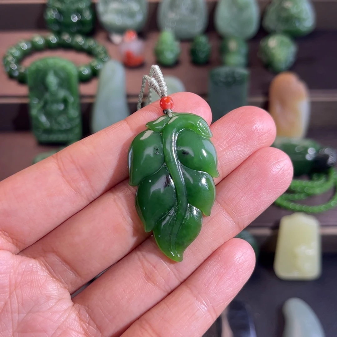 和田玉未镶嵌颈饰定制