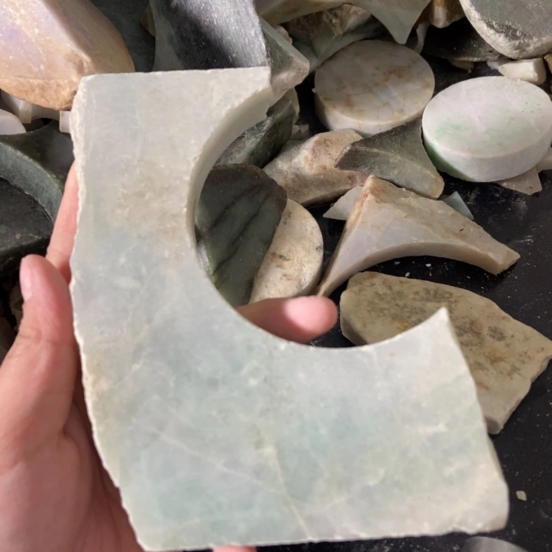 翡翠挂件未镶嵌天然翡翠