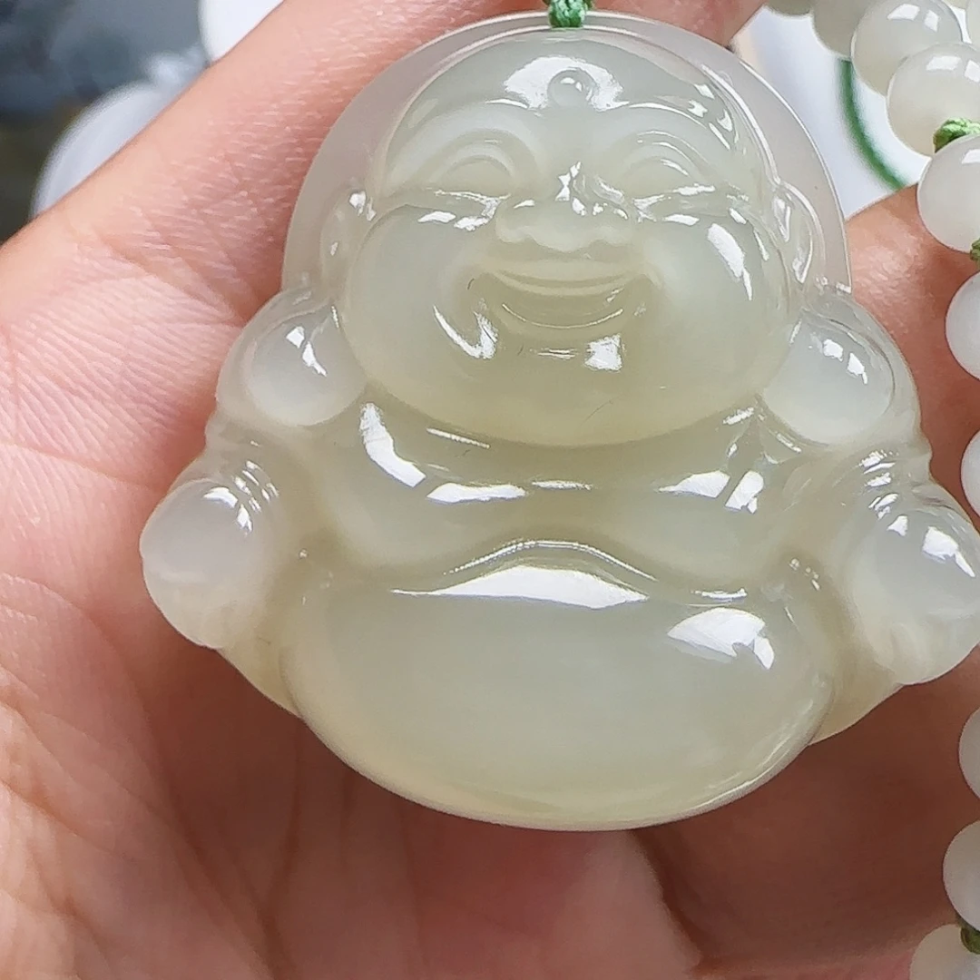 吊坠(赠链)未镶嵌和田玉35